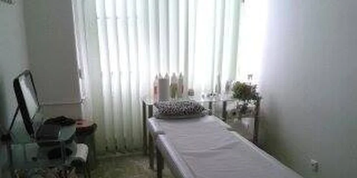 Dejte sbohem kilům navíc: neinvazivní liposukce břicha pro ženy