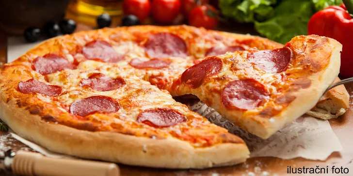 Jídlo už je na cestě: 2 křupavé pizzy po italsku či americku s možností rozvozu