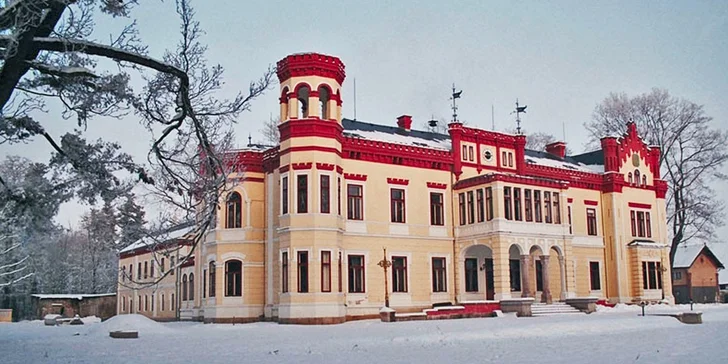 Odpočinek na zámku Mostov s polopenzí a neomezeným wellness