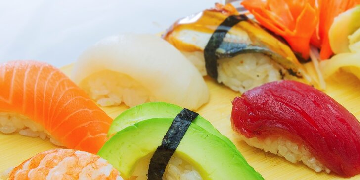 Až 50 kousků sushi v příjemné restauraci Pho Original