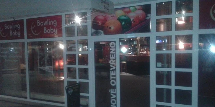 Bowling pro partu až 8 kamarádů v bowling baru BOBY