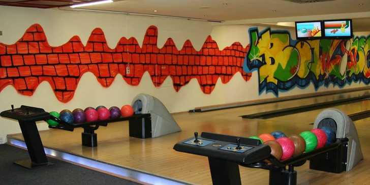 Hodina bowlingu až pro 8 hráčů v Boby Brno
