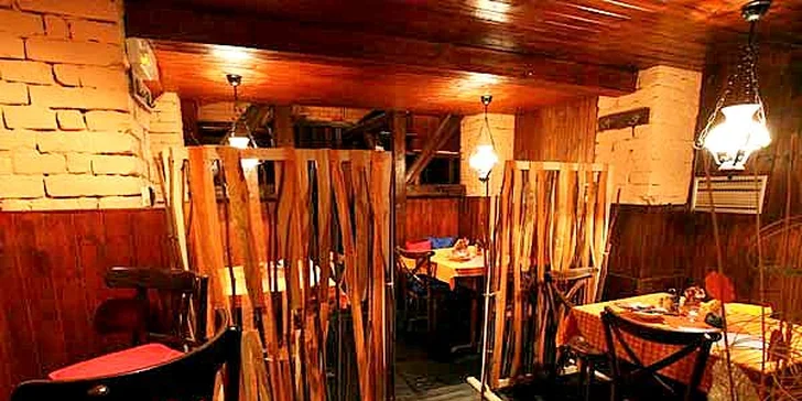 Bohaté masové hody v restauraci Divá Bára
