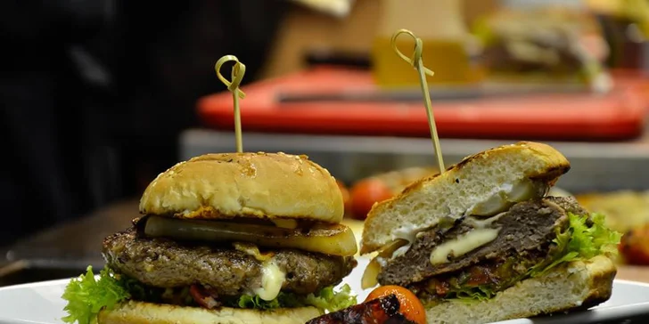Zábavné degustační minikurzy v pražském Presto meat-market