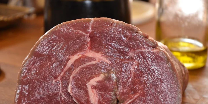 Zábavné degustační minikurzy v pražském Presto meat-market