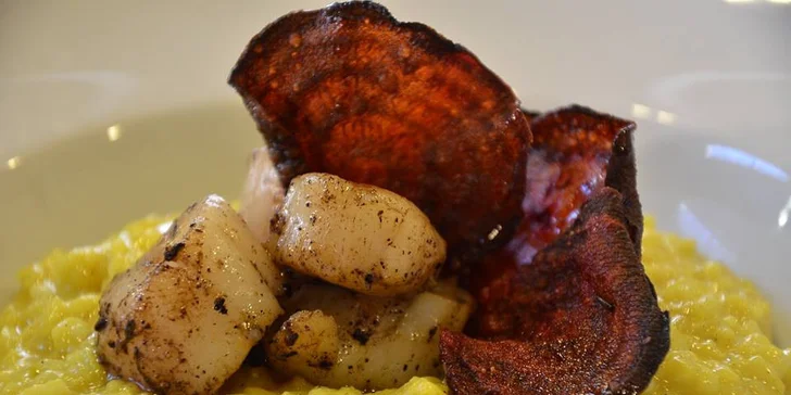 Zábavné degustační minikurzy v pražském Presto meat-market