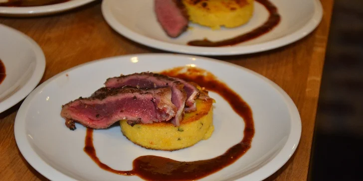 Zábavné degustační minikurzy v pražském Presto meat-market