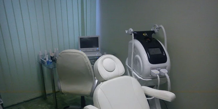 Dejte sbohem kilům navíc: neinvazivní liposukce břicha pro ženy