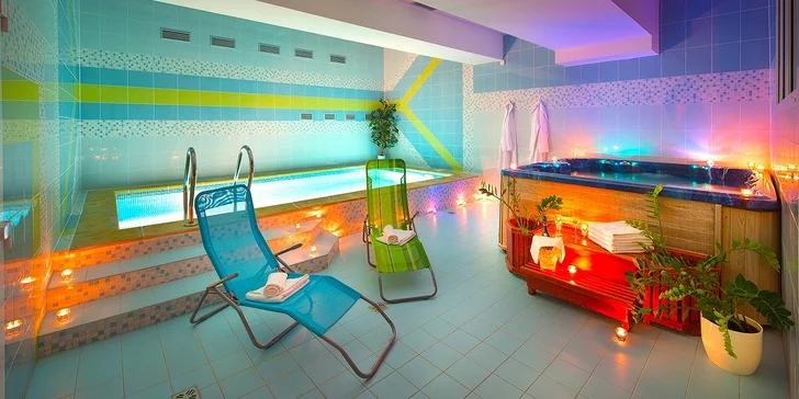 Luxusní romantický pobyt v Hluboké pro dva: Snídaně, skvělé menu i wellness