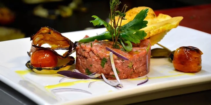 Zábavné degustační minikurzy v pražském Presto meat-market