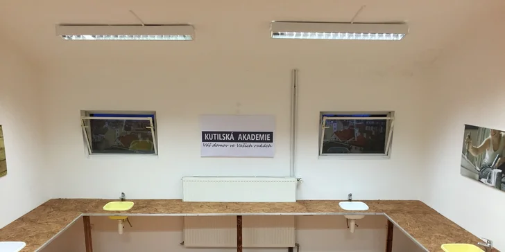 Kutilský kurz: naučte se přivrtat polici, vyčistit odpad apod.