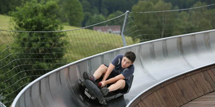 Ať vám to sviští: 10 zábavných sjezdů na bobové dráze v Janově nad Nisou