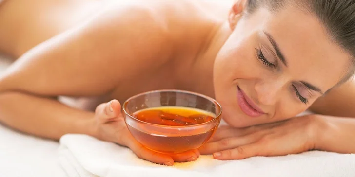 60minutová detoxikační medová masáž