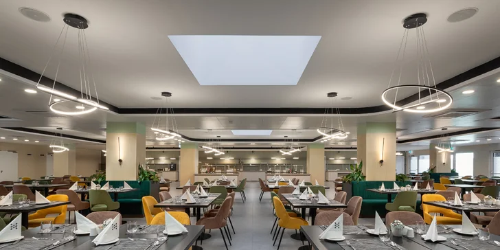 Do nového dne vykročíte posíleni snídaní z restaurace Adler.