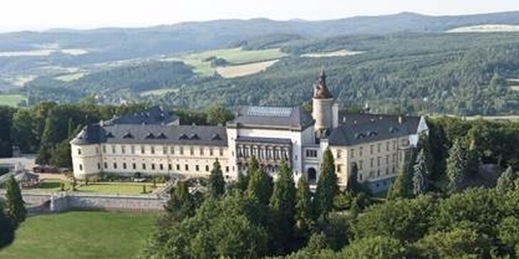 Přepychový pobyt v impozantním zámku Chateau Zbiroh