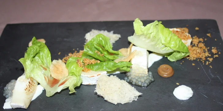 Delikatesní tříchodové menu pro dva restauraci Pod Věží