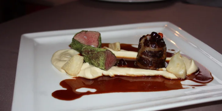 Delikatesní tříchodové menu pro dva restauraci Pod Věží