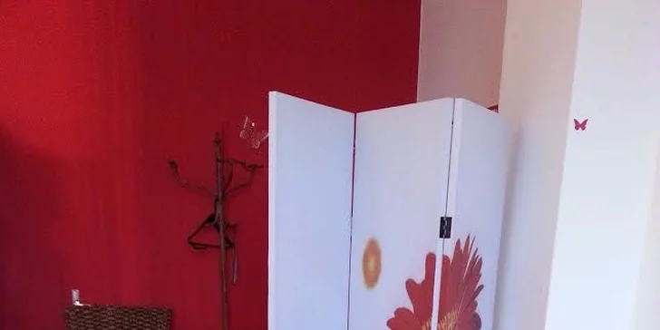 Relaxační mikromasáž rybičkami Garra Rufa