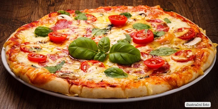 Křupavá pizza nebo horké maliny U Jana pro dva jedlíky