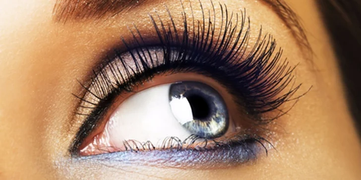 Prodloužení řas metodou Blink lashes nebo 3D