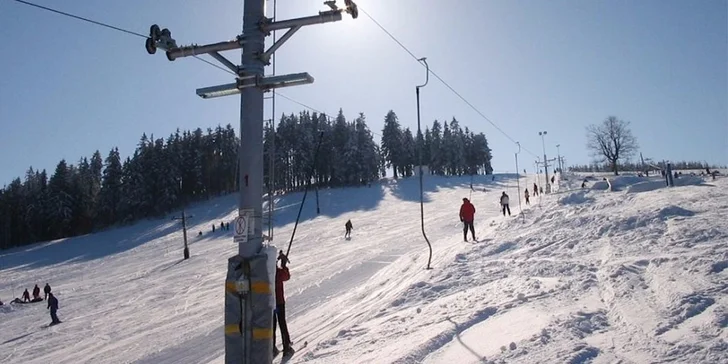 Celodenní skipas do areálu České Petrovice v Orlických horách