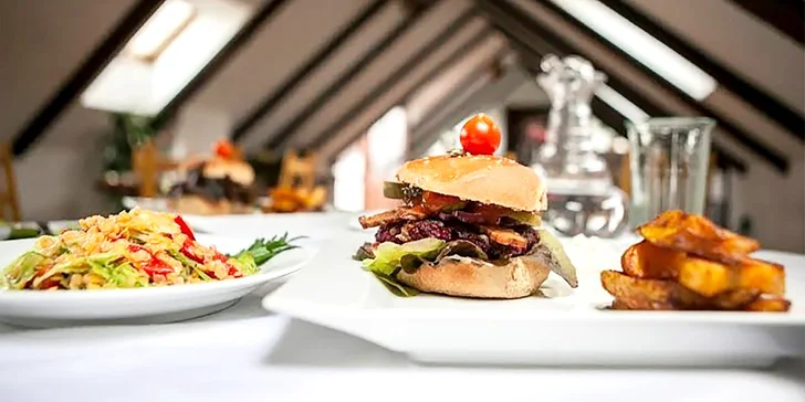 Veganská hostina o 5 chodech pro dva v LoVeg
