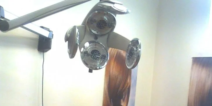 Trvalá ondulace, střih, mytí, regenerace, foukaná a konečný styling pro všechny délky vlasů