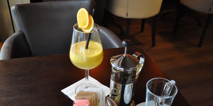 Snídaně ve stylu Café Level dle vlastní chuti