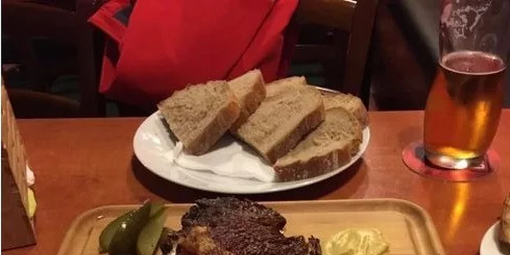 1 kg luxusně masitých zauzených grilovaných žebírek