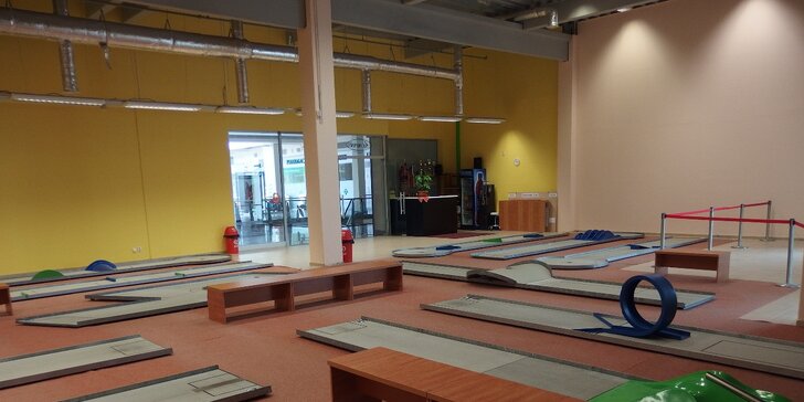 90minutová hra indoor minigolfu v Olomouc City