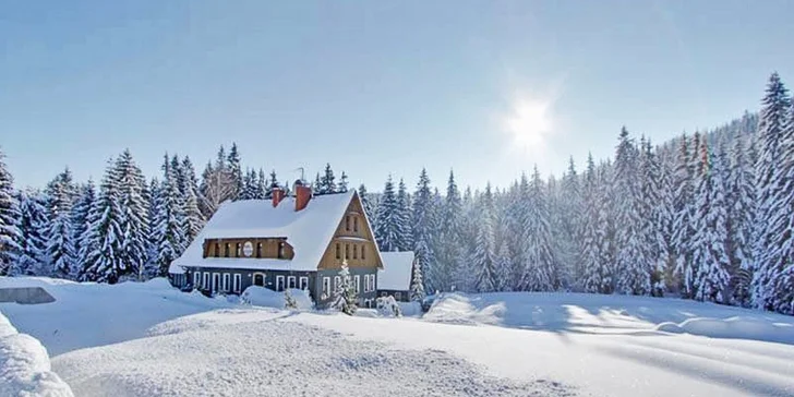 3-8denní relax v Jizerských horách: Bohatá plná penze, sauna i skipas