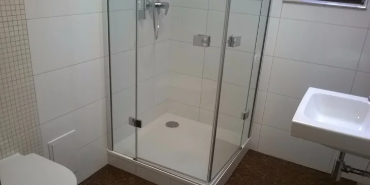 Podzim v Jeseníkách pro celou rodinu: pronájem apartmánu v krásné roubence