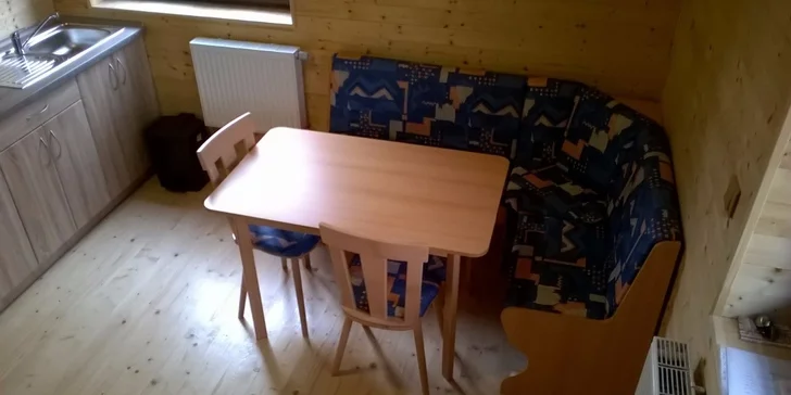 Podzim v Jeseníkách pro celou rodinu: pronájem apartmánu v krásné roubence