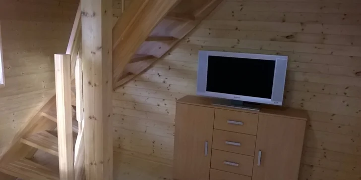 Podzim v Jeseníkách pro celou rodinu: pronájem apartmánu v krásné roubence