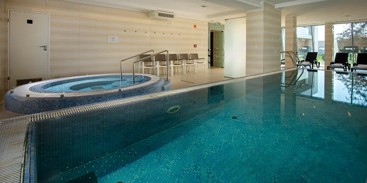 Outlet Hotel
