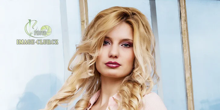 Focení v ateliéru včetně líčení a hairstylingu