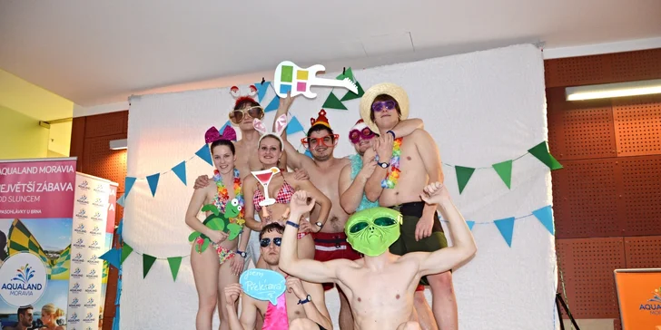 Oslavte Silvestra zábavou a večírkem v Aqualandu Moravia v duchu Džungle show