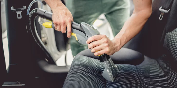 Tepování sedaček, kufru a dveří vč. dezinfekce ozonem pro krásně čisté auto
