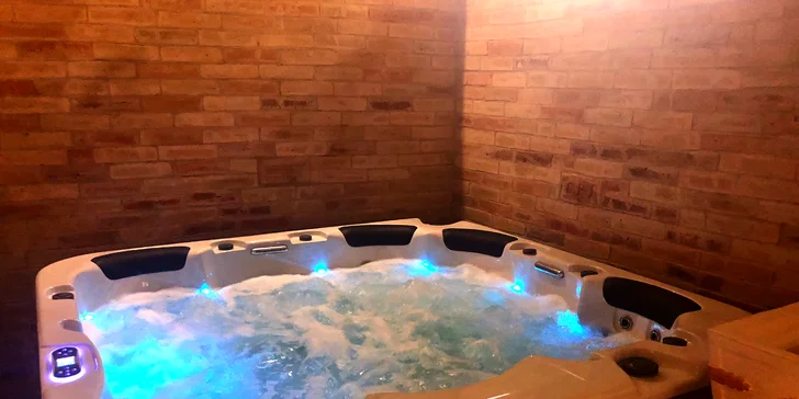 V rámci voucheru budete mít 2hodinový privátní vstup do wellness. 