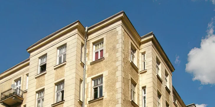 Od výstavných siení Národného múzea (1,1 km) a kľukatých uličiek Starého Mesta vás delí len pár krokov.