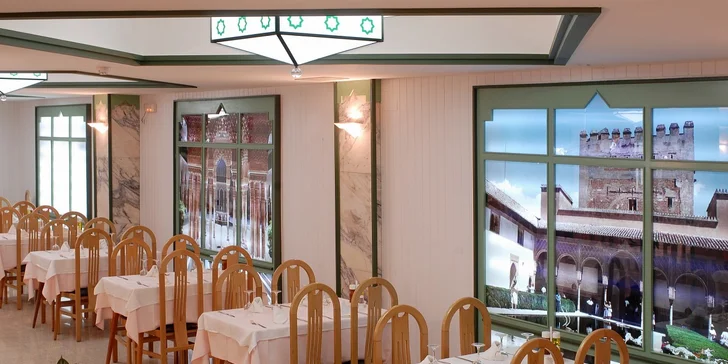 Španělsko na 8 dní. Ubytování s polopenzí