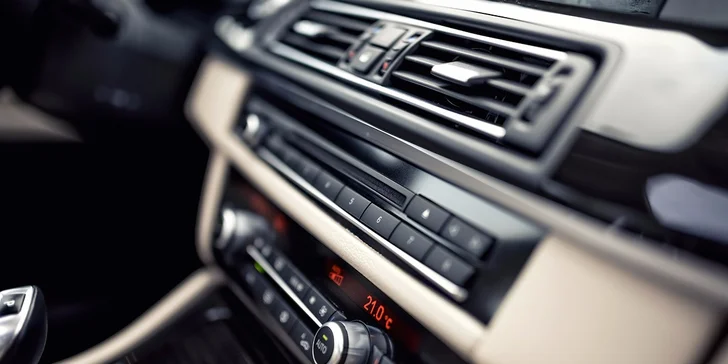 Čištění nebo dezinfekce autoklimatizace
