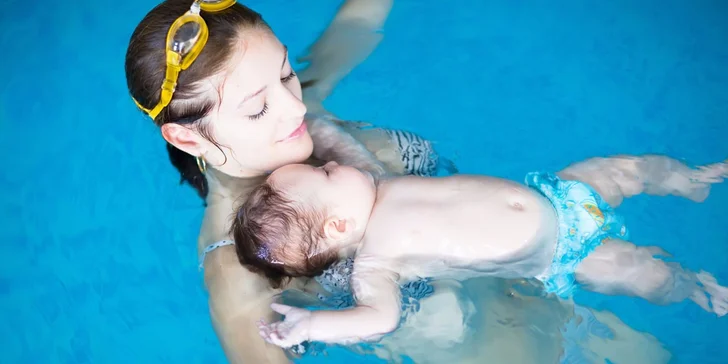 Letní kurz plavání pro děti od 6 měsíců do 3 let v Aquacen­tru Šutka na Praze 8