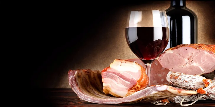 Degustace vína s uzeným pro 2 osoby v centru Českých Budějovic