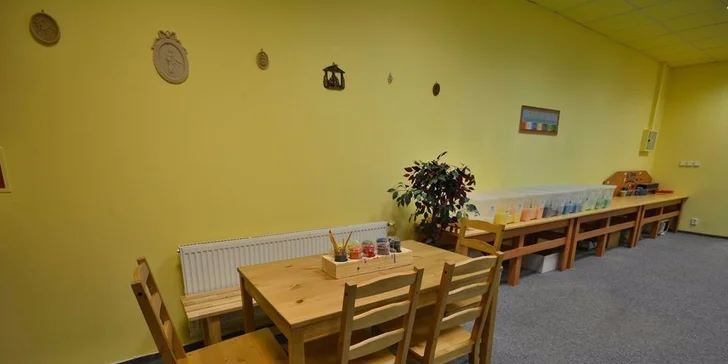 Velikonoční ozdoby na špejli i svíčky – kreativní návštěva svíčkárny Rodas