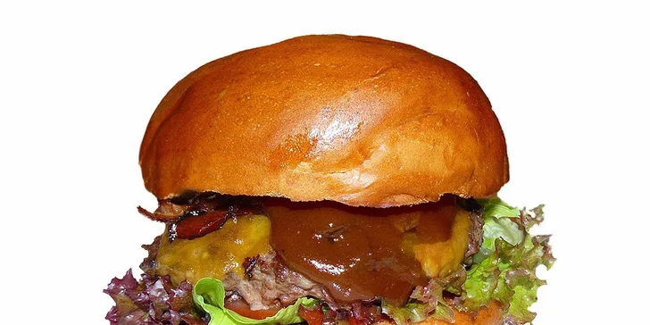 Naducané burgery z Tom's Burger včetně hranolků, salátu Coleslaw a piva