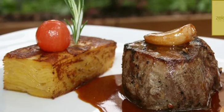 349 Kč za DVA hovězí steaky s rozmarýnovou terinkou v restauraci Zelená zahrada v hodnotě 864 Kč. Magická oáza gurmánských snů se slevou 59 %.