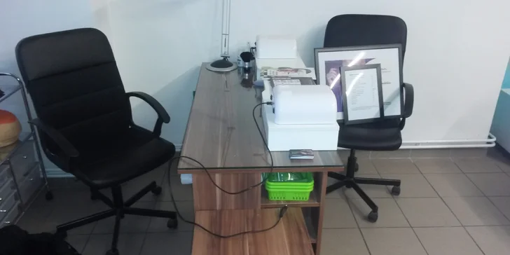Modeláž gelových nehtů nebo možnost doplnění