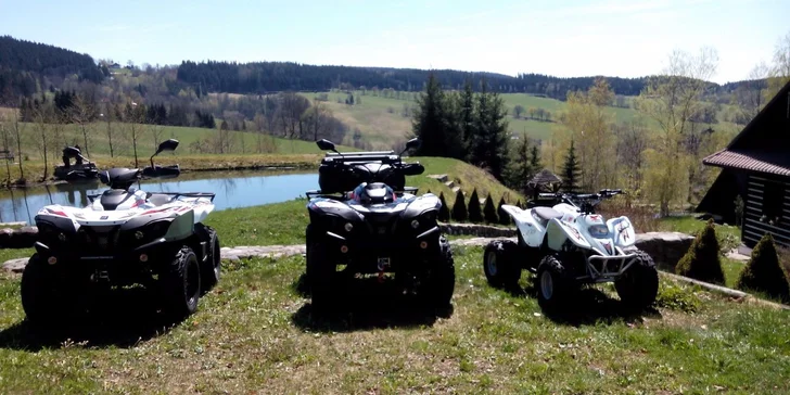 Turistická chata v Krkonoších: polopenze, bazén, ohniště i možnost rybaření a čtyřkolek