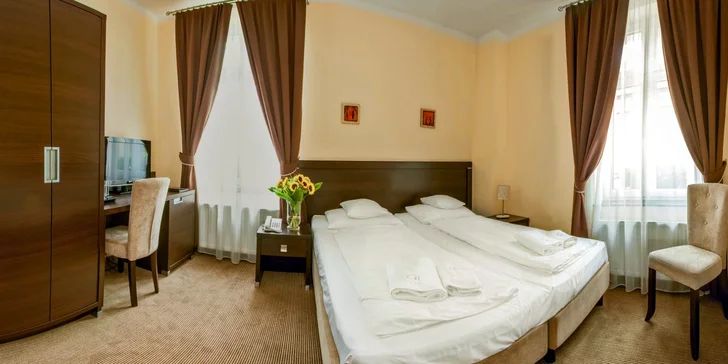 Bydlet budete v pokoji Standard (15–20 m²), Superior (25–30 m²) nebo ve Studiu (40 m). 
